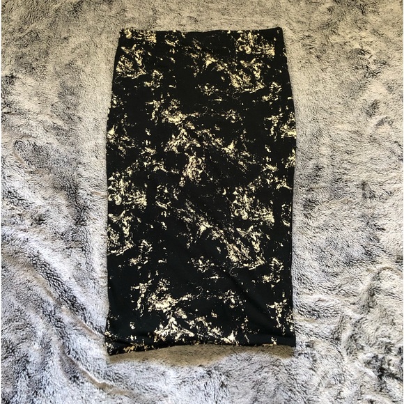 Midi Pencil Skirt - Picture 3 of 4